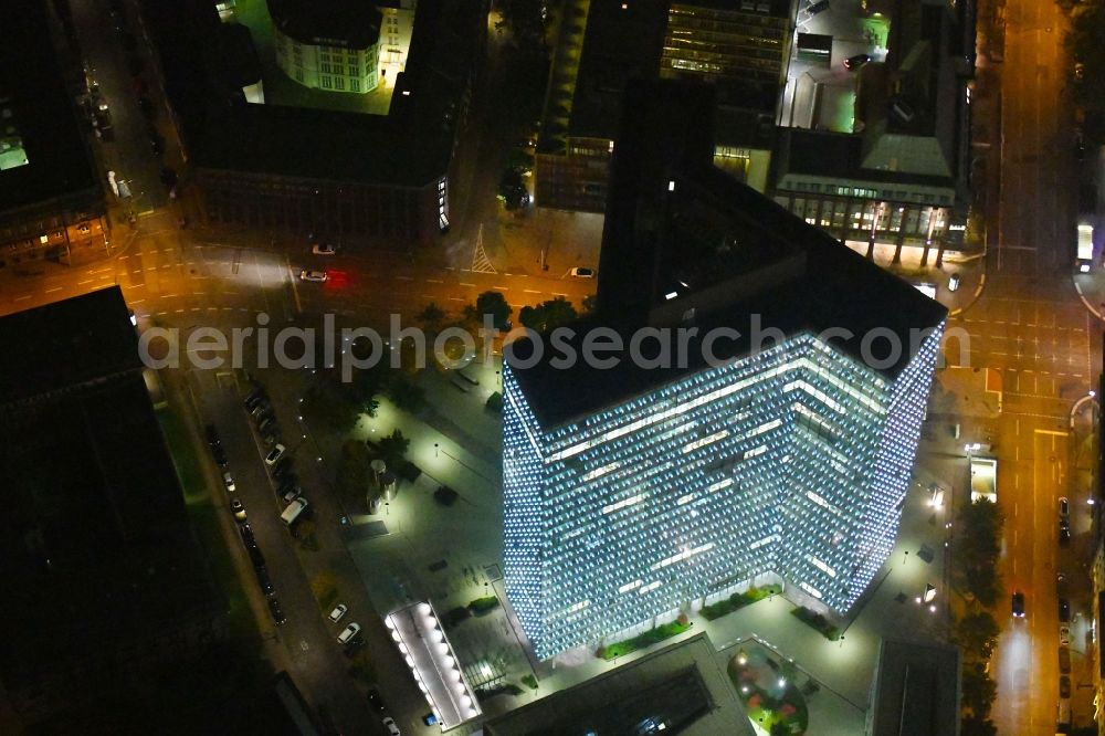 Hamburg at night from the bird perspective: Night lighting high-rise ensemble of Emporio-Hochhaus in the district Neustadt in Hamburg, Germany
