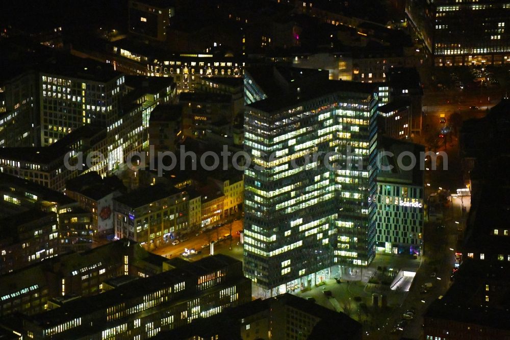 Aerial image at night Hamburg - Night lighting high-rise ensemble of Emporio-Hochhaus in the district Neustadt in Hamburg, Germany