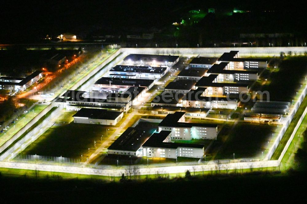 Aerial photograph at night Tonna - Night lighting prison grounds and high security fence Prison in the district Graefentonna in Tonna in the state Thuringia, Germany