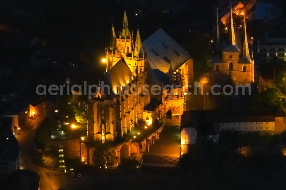 Aerial image at night Erfurt - Night lighting church building of the cathedral of of Erfurter Dom in the district Altstadt in Erfurt in the state Thuringia, Germany