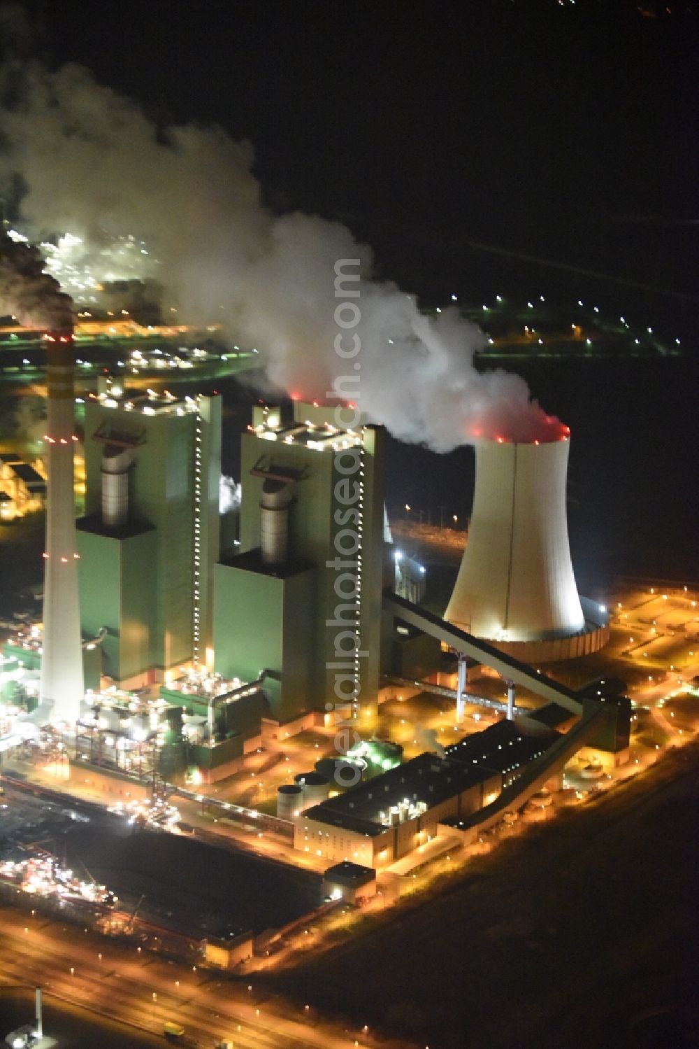 Schkopau at night from above - Night lighting power plants and exhaust towers of thermal power station in the district Hohenweiden in Schkopau in the state Saxony-Anhalt, Germany