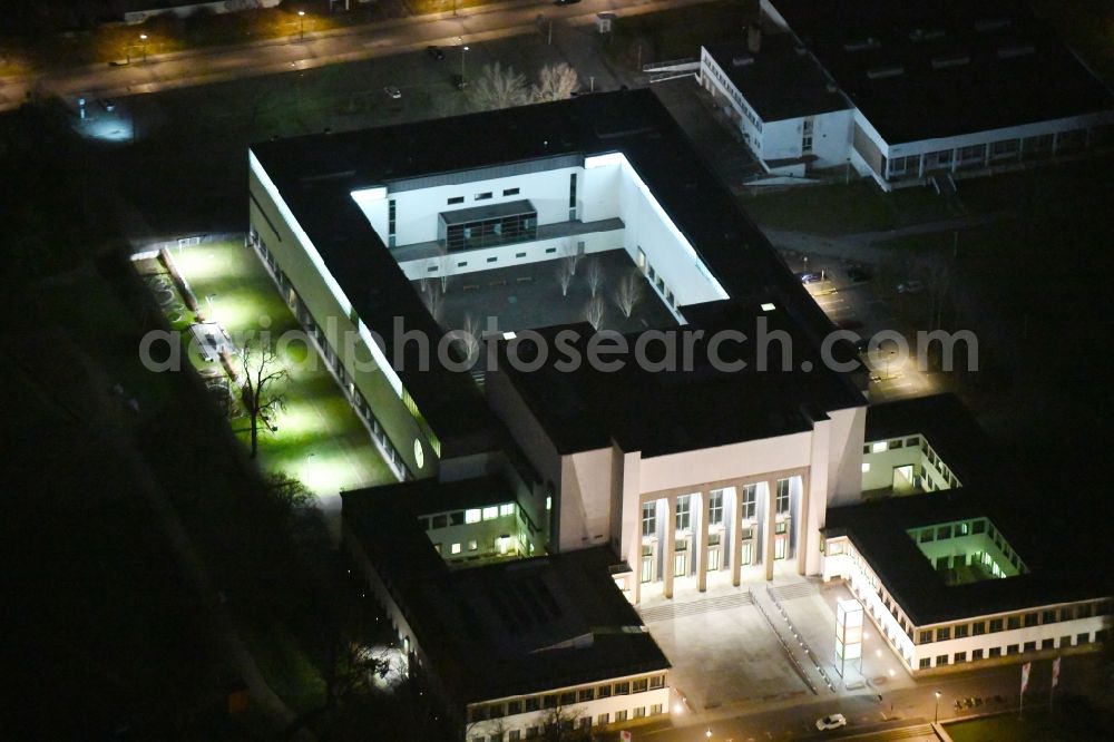 Aerial photograph at night Dresden - Night lighting Museum building ensemble Deutsches Hygiene-Museum in the street Lingnerplatz in Dresden in the state Saxony