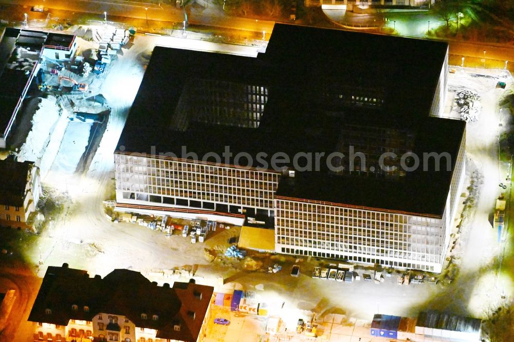Potsdam at night from the bird perspective: Night lighting new construction of the Federal Police Headquarters on Horstweg in Potsdam in the state of Brandenburg, Germany