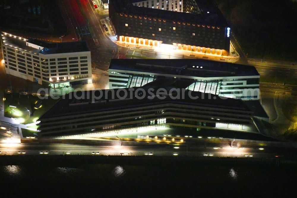 Aerial photograph at night Hamburg - Night lighting view of building lot of the new Hafen city University in Hamburg