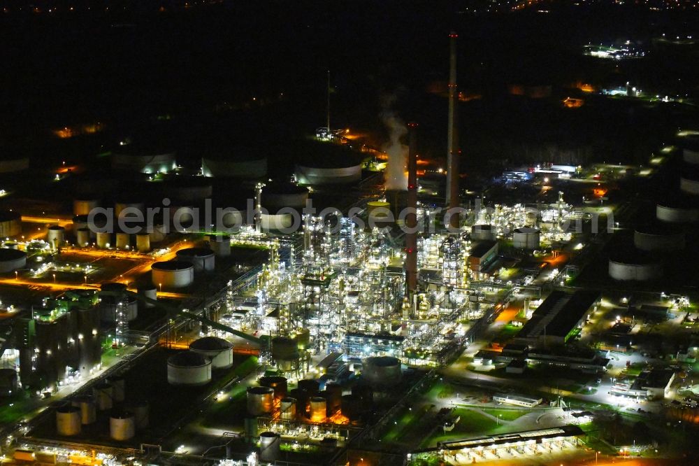 Aerial photograph at night Karlsruhe - Night lighting refinery equipment and management systems on the factory premises of the mineral oil manufacturers Mineraloelraffinerie Oberrhein in the district Knielingen in Karlsruhe in the state Baden-Wurttemberg, Germany