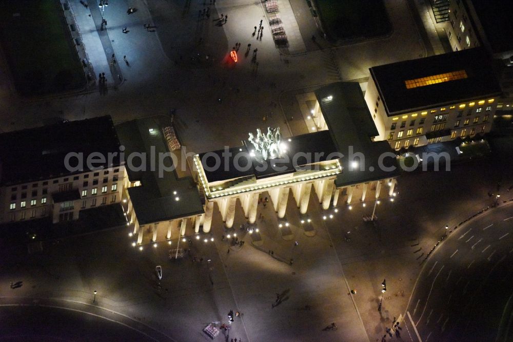 Aerial photograph at night Berlin - Night view of the Brandenburg Gate at the Pariser Platz in Berlin