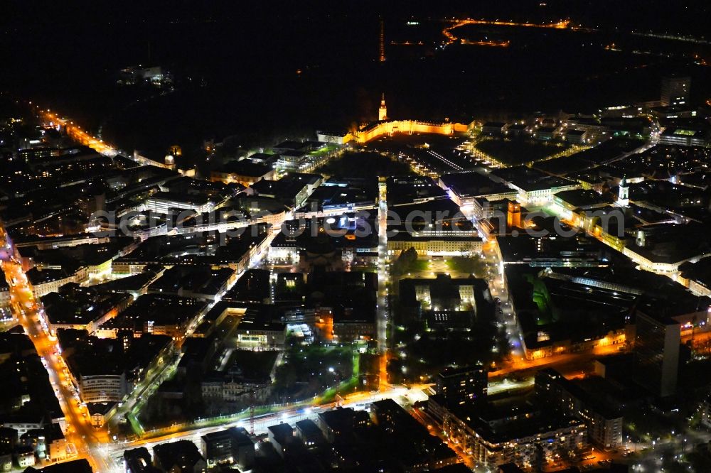 Karlsruhe at night from the bird perspective: Night lighting district overlooking the Schloss Karlsruhe between Reinhold-Frank-Strasse and Kriegsstrasse in the city in the district Innenstadt-West in Karlsruhe in the state Baden-Wurttemberg, Germany