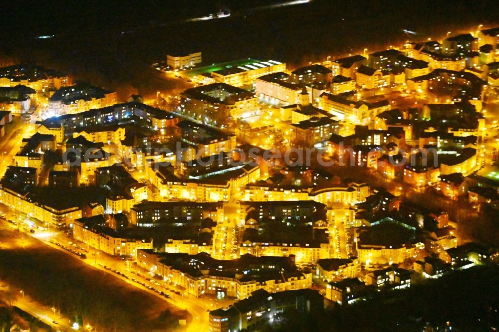 Potsdam at night from the bird perspective: Night lighting outskirts residential Kirchsteigfeld in Potsdam in the state Brandenburg, Germany