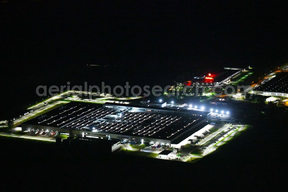 Kamenz at night from above - Night lighting building and production halls on the premises of AccuMotive on Nordstrasse in the district Bernbruch in Kamenz in the state Saxony, Germany
