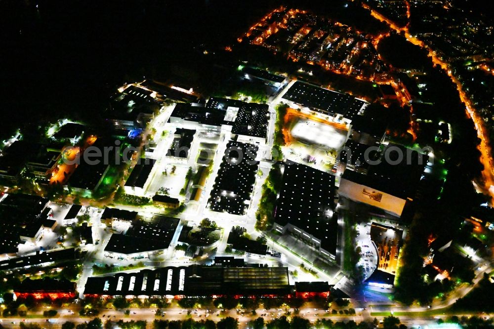 Aerial photograph at night Berlin - Night lighting factory area of a??a??the Bayerische Motoren Werke / BMW AG motorcycle plant at the Juliusturm in the district of Spandau in Berlin, Germany