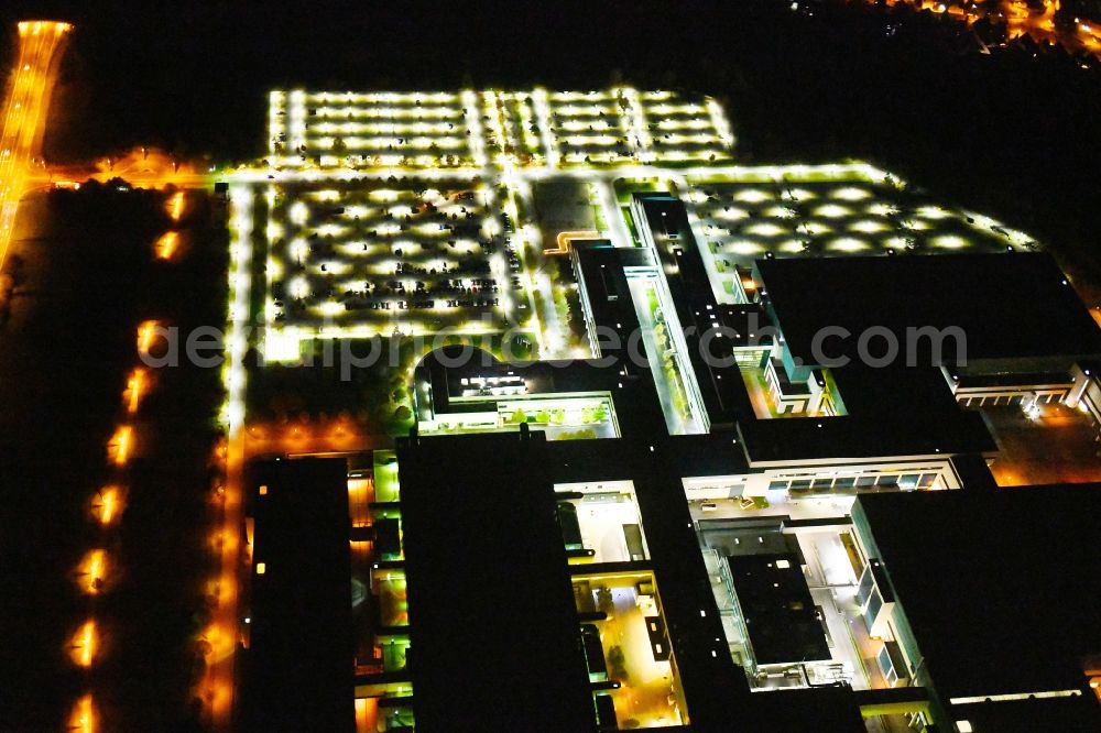 Dresden at night from above - Night lighting night lighting building and production halls on the premises of GLOBALFOUNDRIES Management Services Limited Liability Company & Co. KG on Wilschdorfer Landstrasse in the district Wilschdorf in Dresden in the state Saxony, Germany