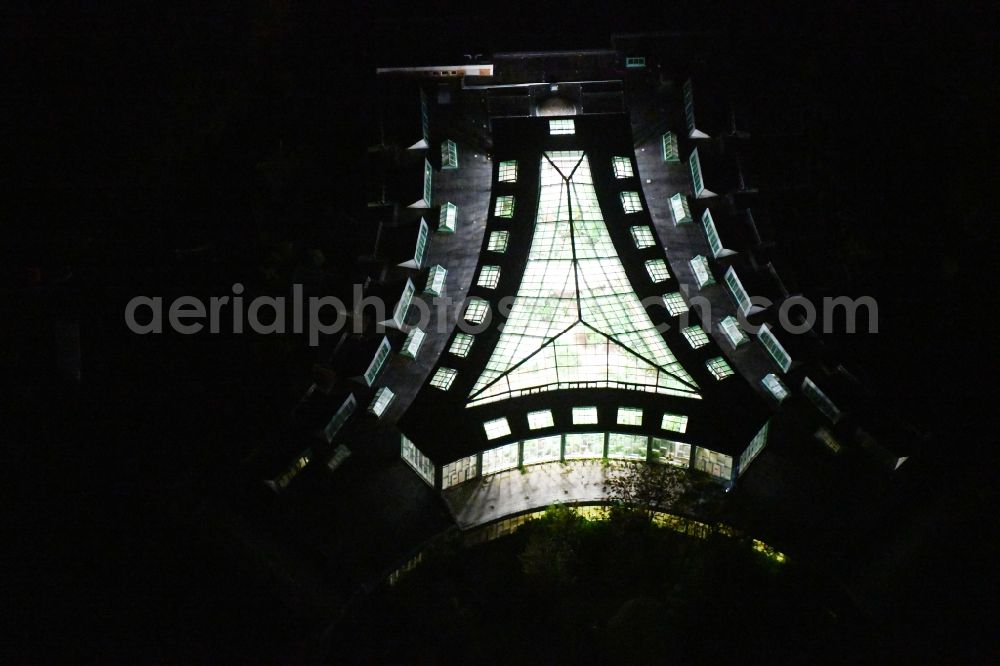 Aerial photograph at night Berlin - Night lighting zoo grounds at the Alfred Brehm House in Tierpark in the district of Friedrichsfelde in Berlin, Germany