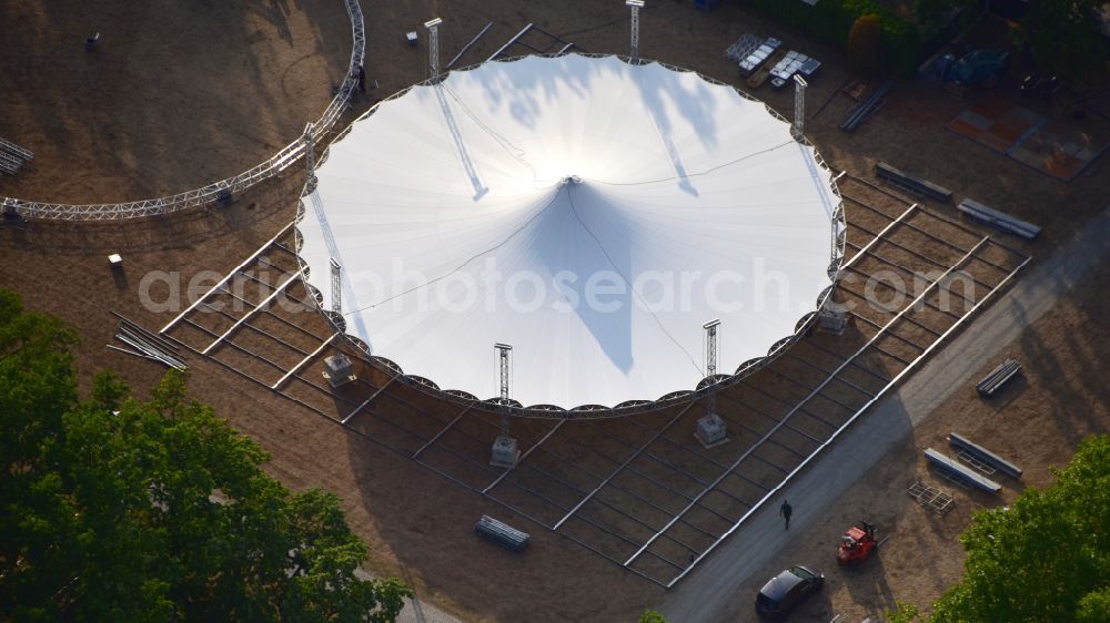Bonn from above - Setting up an event tent on street Landgrabenweg in Bonn in the state North Rhine-Westphalia, Germany