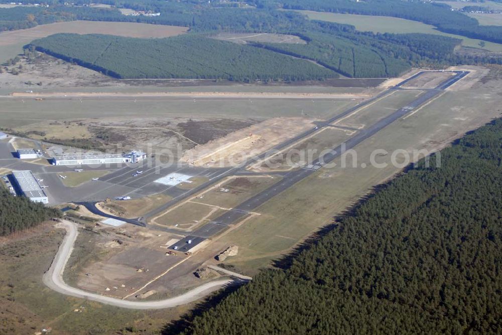 Aerial image Schönhagen bei Trebbin - Blick auf den Ausbau des Flughafens Schönhagen bei Trebbin (Verlängerung der Start- und Landebahn).