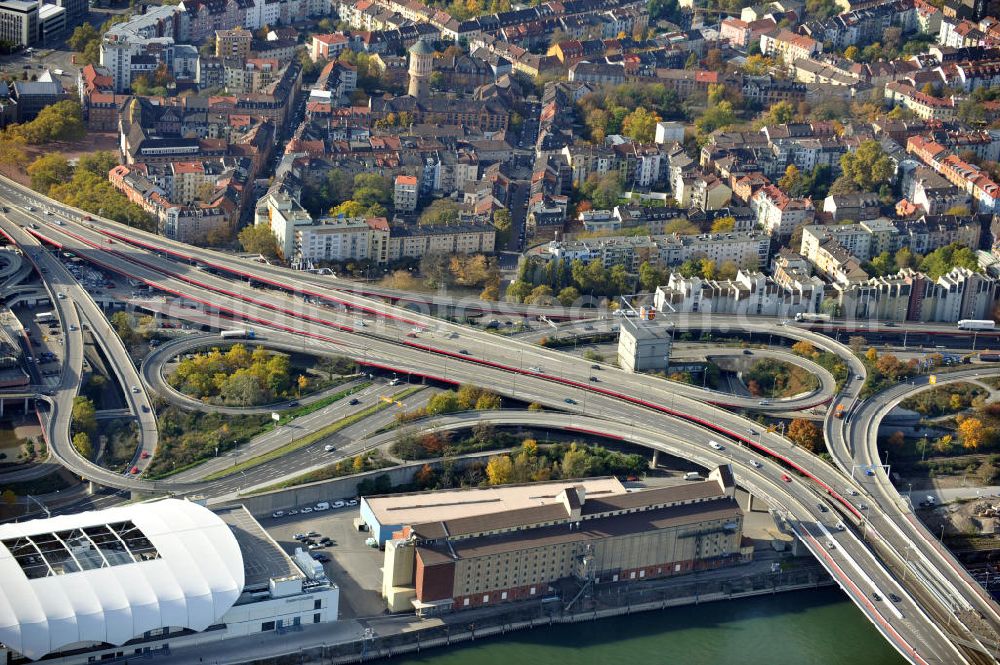 Aerial photograph Ludwigshafen am Rhein - Ausfahrt bzw. Ein- und Ausfahrbereiche Ludwigshafen Carl-Bosch-Straße der Bundestraße B 44. Exit Ludwigshafen Carl-Bosch-Straße from the A-Road / federal highway B 44.