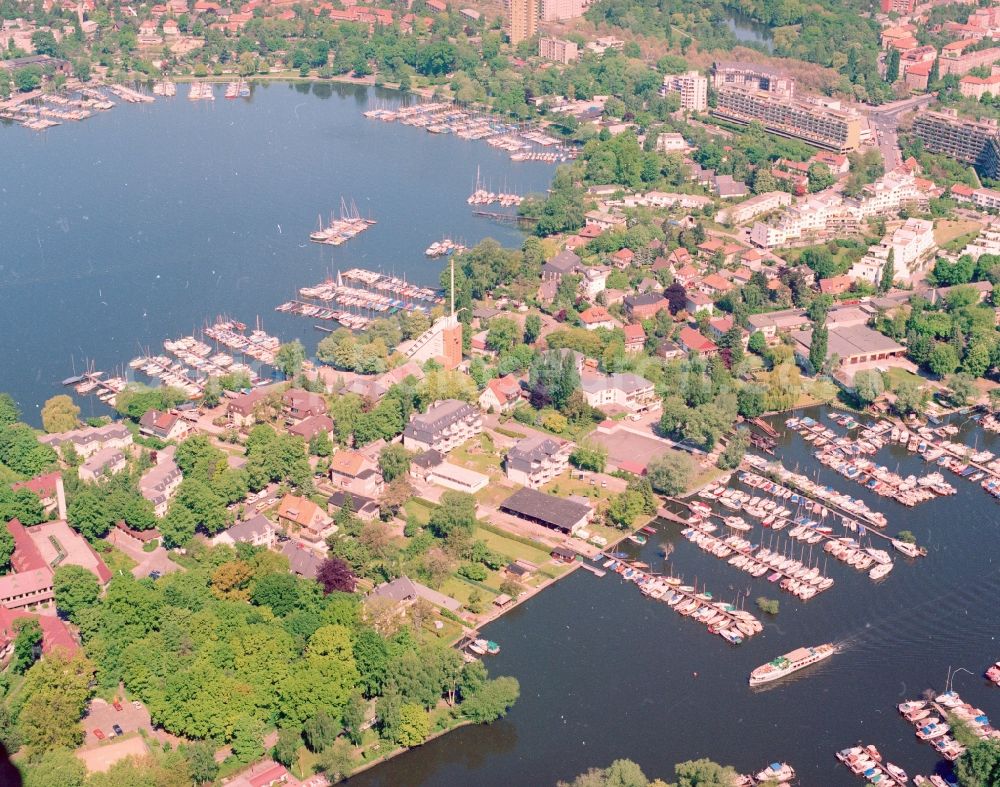 Berlin from the bird's eye view: Excursions and recreational areas on the banks of the Havel Pichelswerder in Berlin