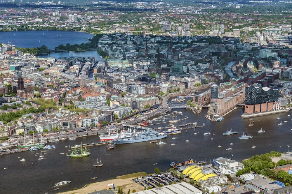 Aerial photograph Hamburg - Parade Harbor Birthday in Hamburg Germany