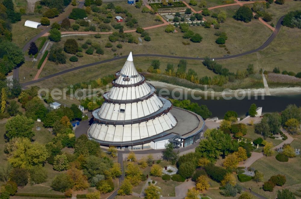 Aerial photograph Magdeburg - Structure of the observation tower Jahrtausendturm Magdeburg in the district Herrenkrug in Magdeburg in the state Saxony-Anhalt, Germany