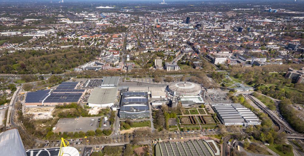Dortmund from above - Exhibition grounds and exhibition halls of the on street Rheinlanddamm in the district Westfalenhalle in Dortmund at Ruhrgebiet in the state North Rhine-Westphalia, Germany
