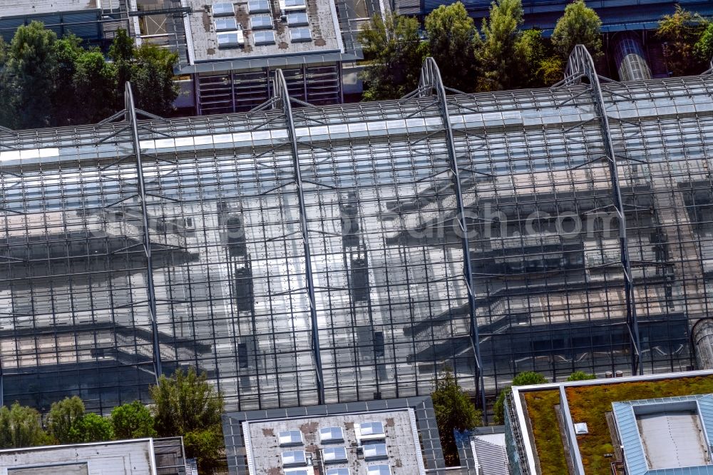 Leipzig from above - Exhibition grounds and exhibition halls of the LMI - Leipziger Messe International GmbH on Messe-Allee in the district Nord in Leipzig in the state Saxony, Germany