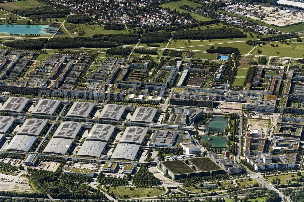 Aerial photograph München - Exhibition grounds and exhibition halls in the district of Trudering-Riem in Munich in the state Bavaria, Germany