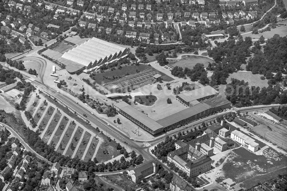 Stuttgart from the bird's eye view: Exhibition grounds and exhibition halls of the fair in the district Killesberg in Stuttgart in the state Baden-Wuerttemberg, Germany