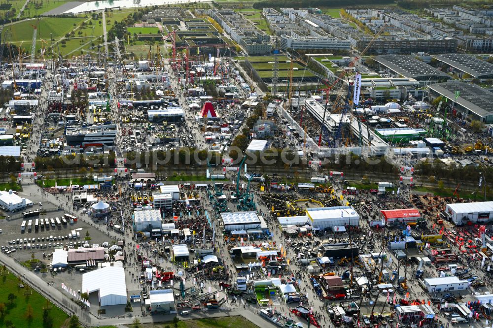 München from above - Exhibition grounds and exhibition halls of the bauma on street Am Messefreigelaende in the district Trudering-Riem in Munich in the state Bavaria, Germany