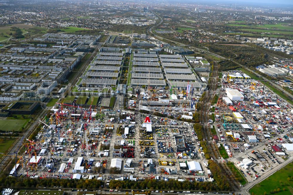 München from above - Exhibition grounds and exhibition halls of the bauma on street Am Messefreigelaende in the district Trudering-Riem in Munich in the state Bavaria, Germany