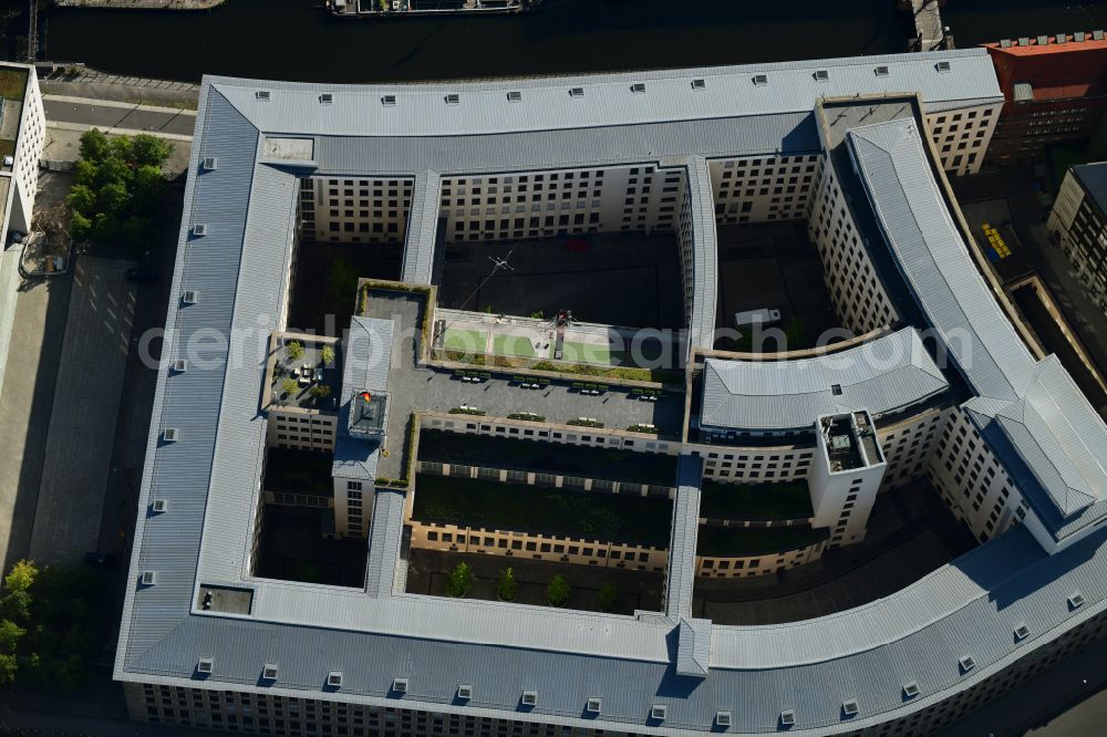 Aerial image Berlin - Office and commercial building Haus am Werderschen Markt, the Foreign Office and Foreign Ministry and former seat of the Central Committee of the SED of the GDR and the German Reichsbank in the district of Mitte in Berlin, Germany