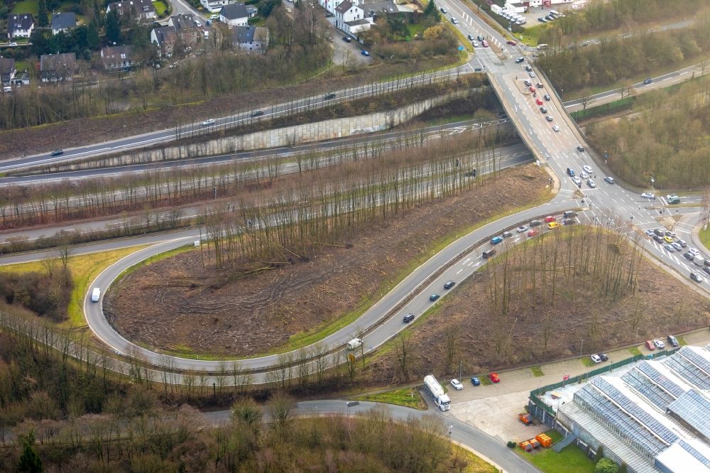 Aerial image Velbert - Routing and traffic lanes during the highway exit and access the motorway A 44 on triangel Velbert-Nord in Velbert in the state North Rhine-Westphalia, Germany