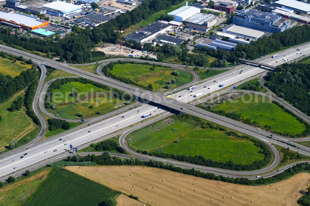 Aerial image Karlsruhe - Routing and traffic lanes during the highway exit and access the motorway A 5 - Karlsruhe-Nord in the district Durlach in Karlsruhe in the state Baden-Wurttemberg, Germany