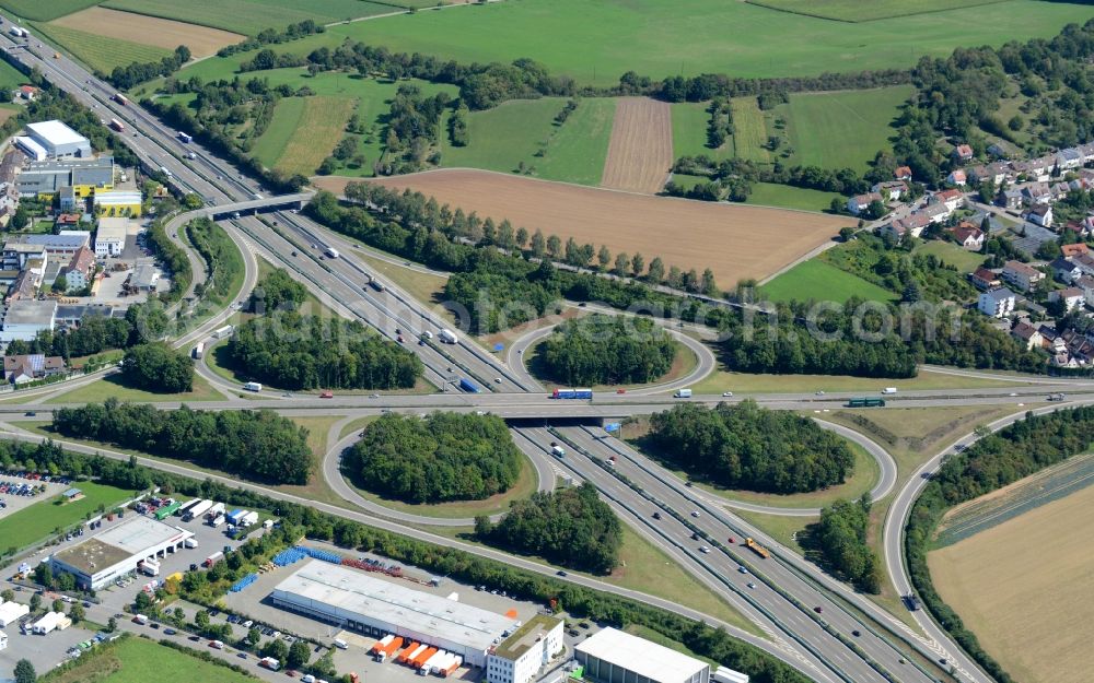 Aerial image Korntal-Münchingen - Routing and traffic lanes during the highway exit and access the motorway A 81 Zuffenhausen in Korntal-Muenchingen in the state Baden-Wuerttemberg