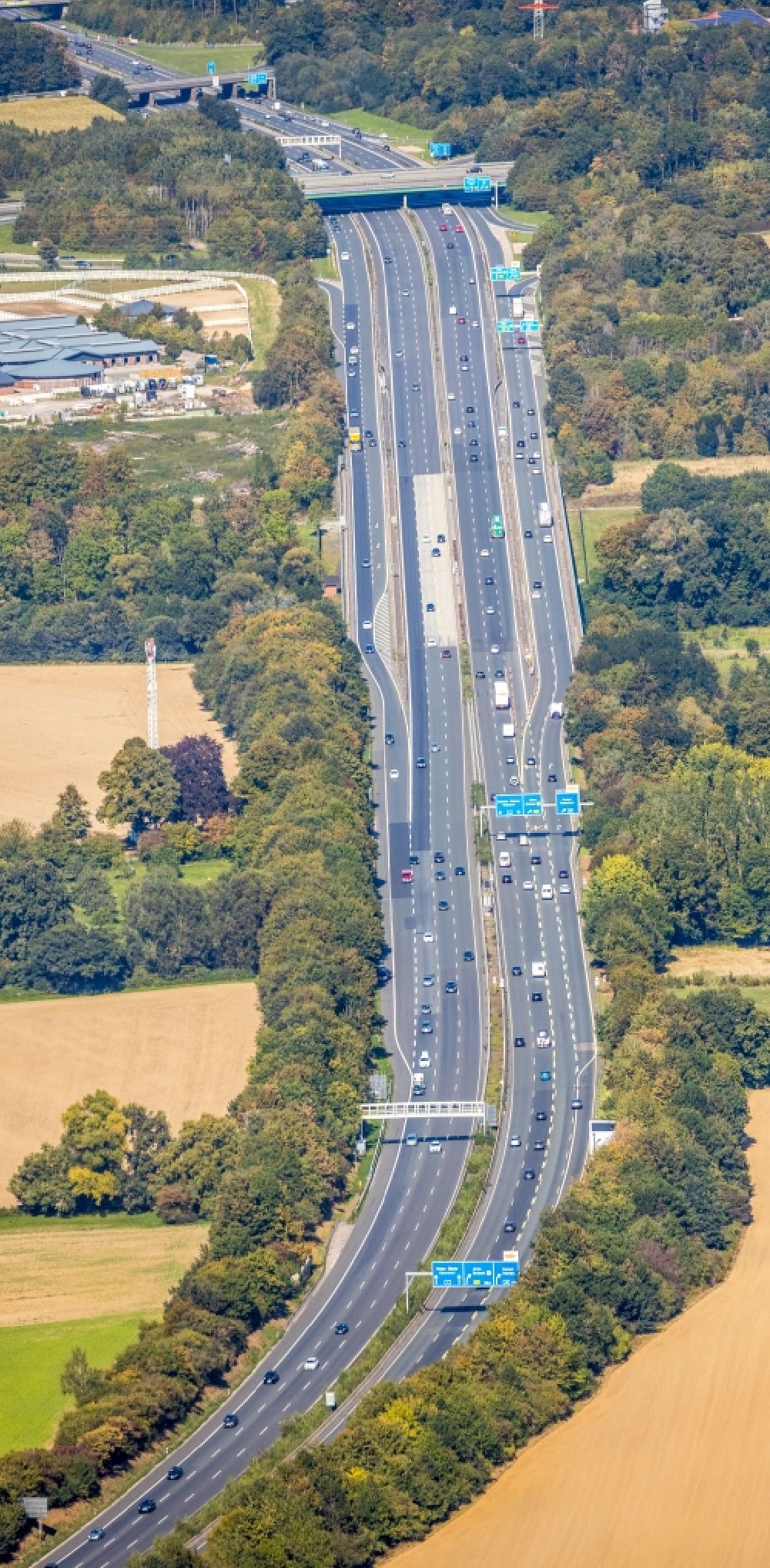 Unna from above - Route and lanes in the course of the exit and access of the motorway junction of the BAB A1 and BAB A44 in Unna in the state North Rhine-Westphalia, Germany
