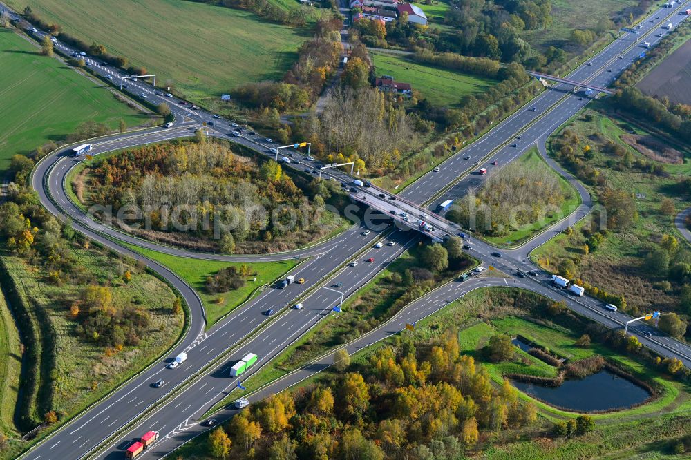 Aerial photograph Altlandsberg - Route and lanes in the course of the exit and access of the motorway junction of the BAB A10 Berlin-Marzahn on street Berliner Ring in Altlandsberg in the state Brandenburg, Germany