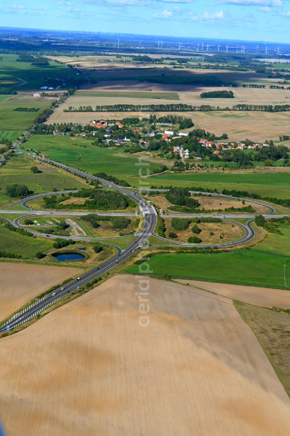Aerial image Glienke - Route and lanes in the course of the exit and access of the motorway junction of the BAB A20 Neubrandenburg-Ost in Glienke in the state Mecklenburg - Western Pomerania, Germany