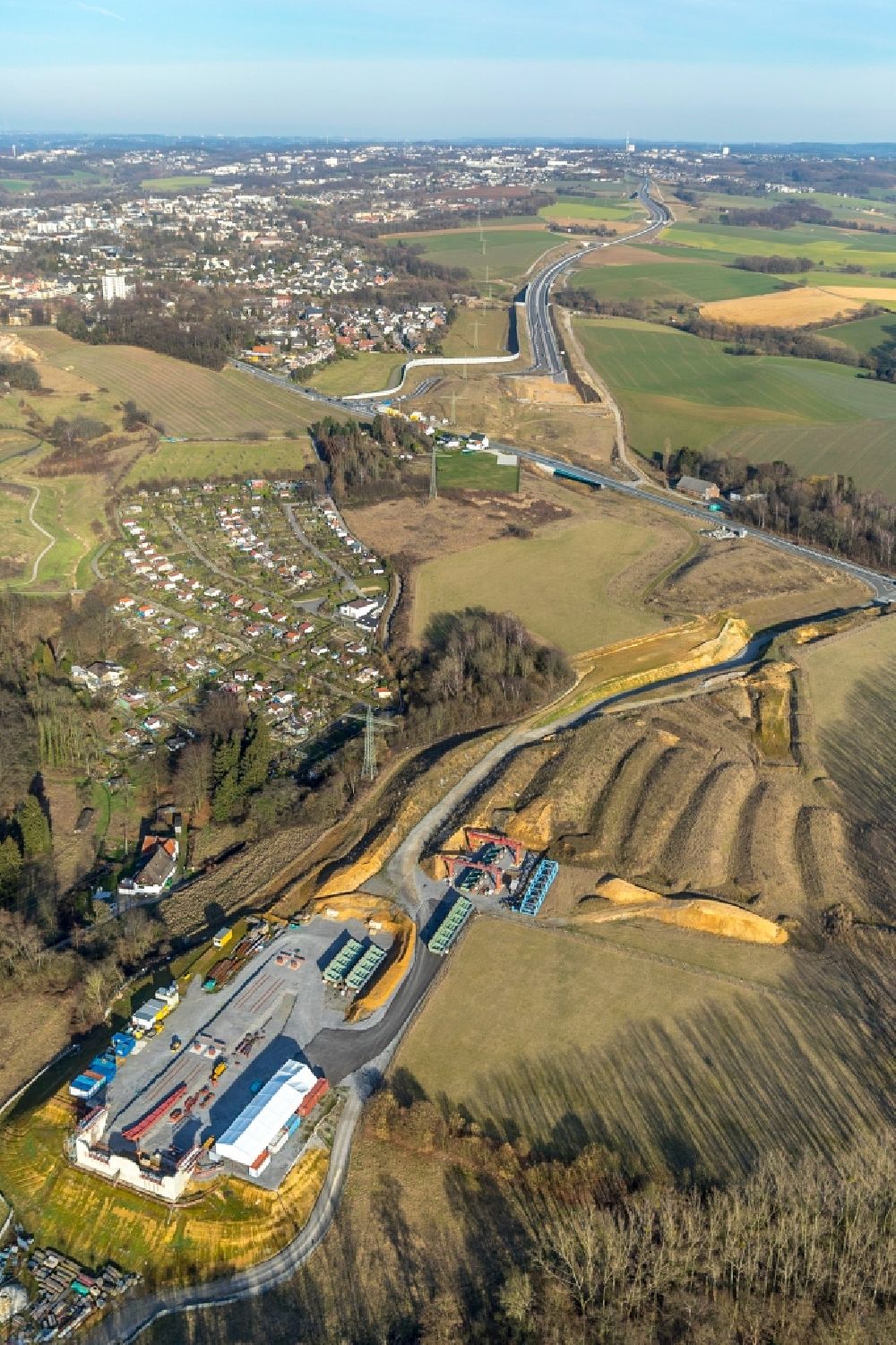Aerial photograph Heiligenhaus - Highway construction site for the expansion and extension of track along the route of A44 near Hoefermuehle Sued in Heiligenhaus in the state North Rhine-Westphalia