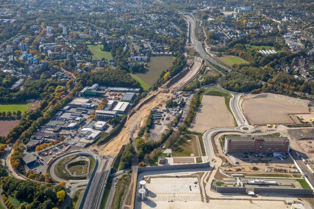 Bochum from the bird's eye view: Highway construction site for the expansion and extension of track along the route of A44 and the area of surrounding industrial estate in Bochum in the state North Rhine-Westphalia