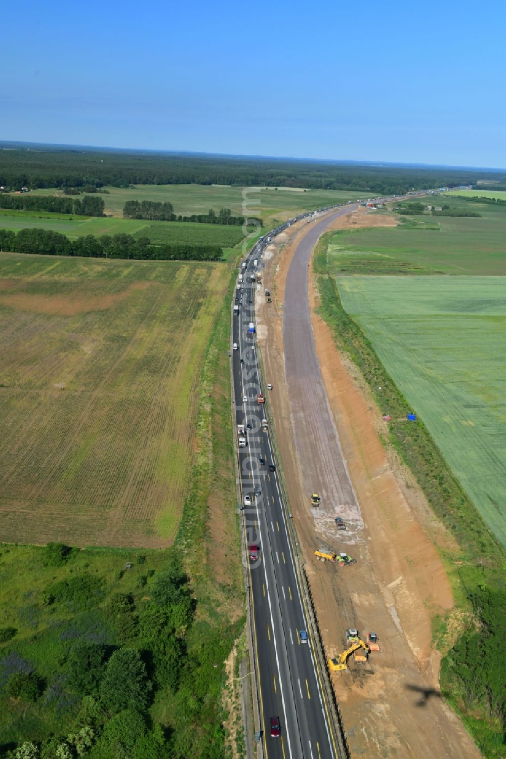Oberkrämer from the bird's eye view: Highway construction site for the expansion and extension of track along the route of A10 in Oberkraemer in the state Brandenburg, Germany