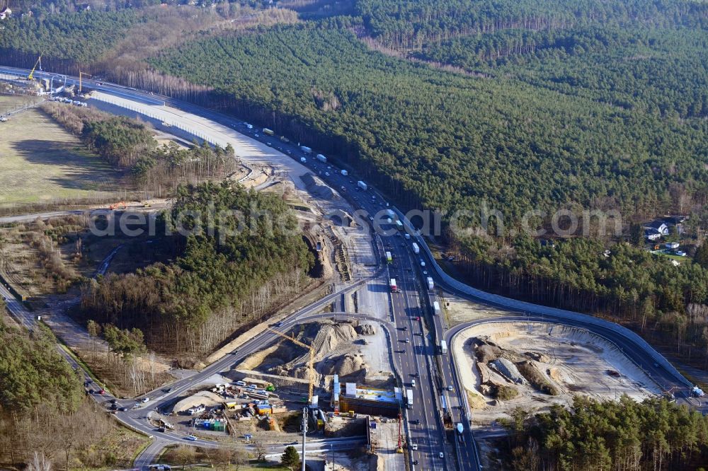 Aerial photograph Michendorf - Motorway Construction and wheel spacers along the route of the motorway A10 to 8-lane track extension in Michendorf in Brandenburg