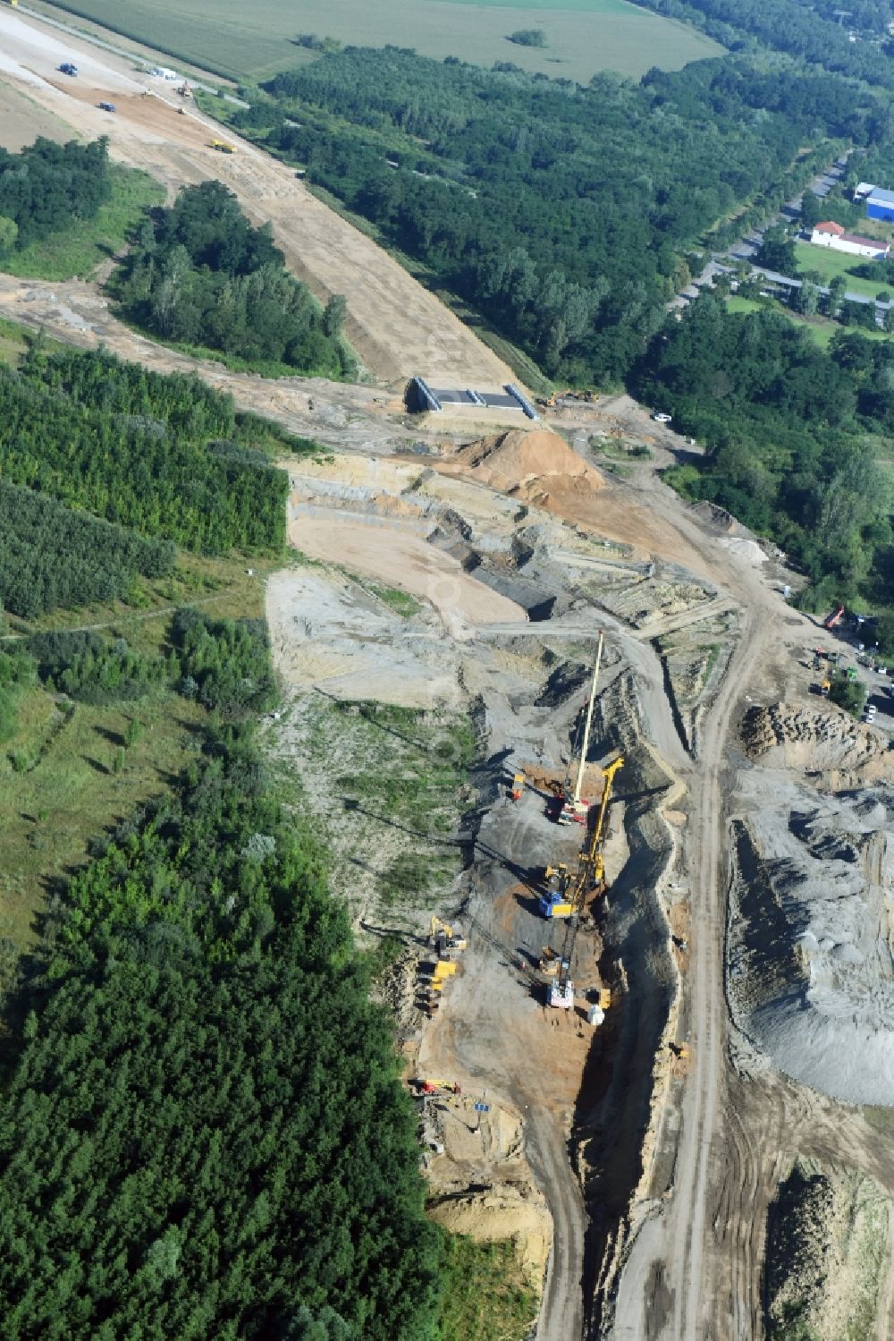 Aerial photograph Espenhain - Highway- Construction site with earthworks along the route and of the route of the highway route B95 to A72 motorway in Espenhain in the state Saxony