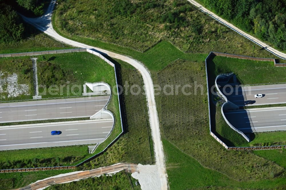 Aerial photograph Gersthofen - Highway bridge structure applied as a wildlife crossing bridge Wild - Wild swap the BAB A 8 in Gersthofen in the state Bavaria, Germany