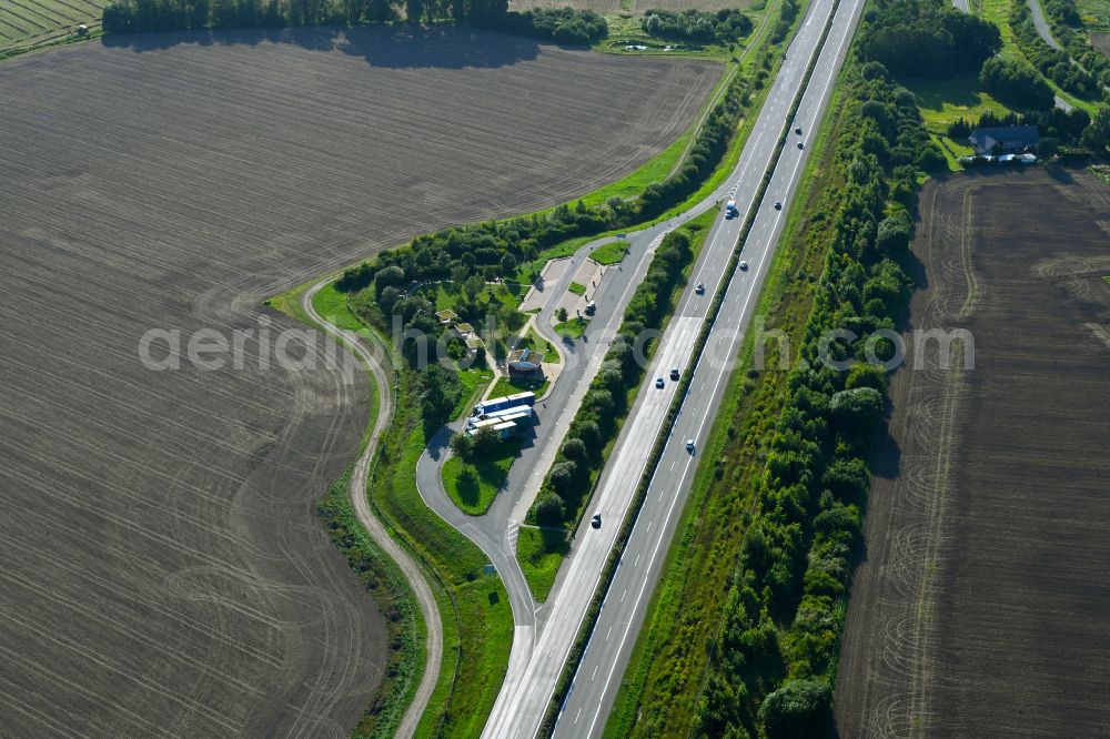 Aerial image Gransebieth - Motorway parking lot and parking area for automobiles with rest area and toilet for short stays on the edge of the course of the BAB A 20 Parkplatz Trebeltal Nord on street E22 in Gransebieth in the state Mecklenburg - Western Pomerania, Germany