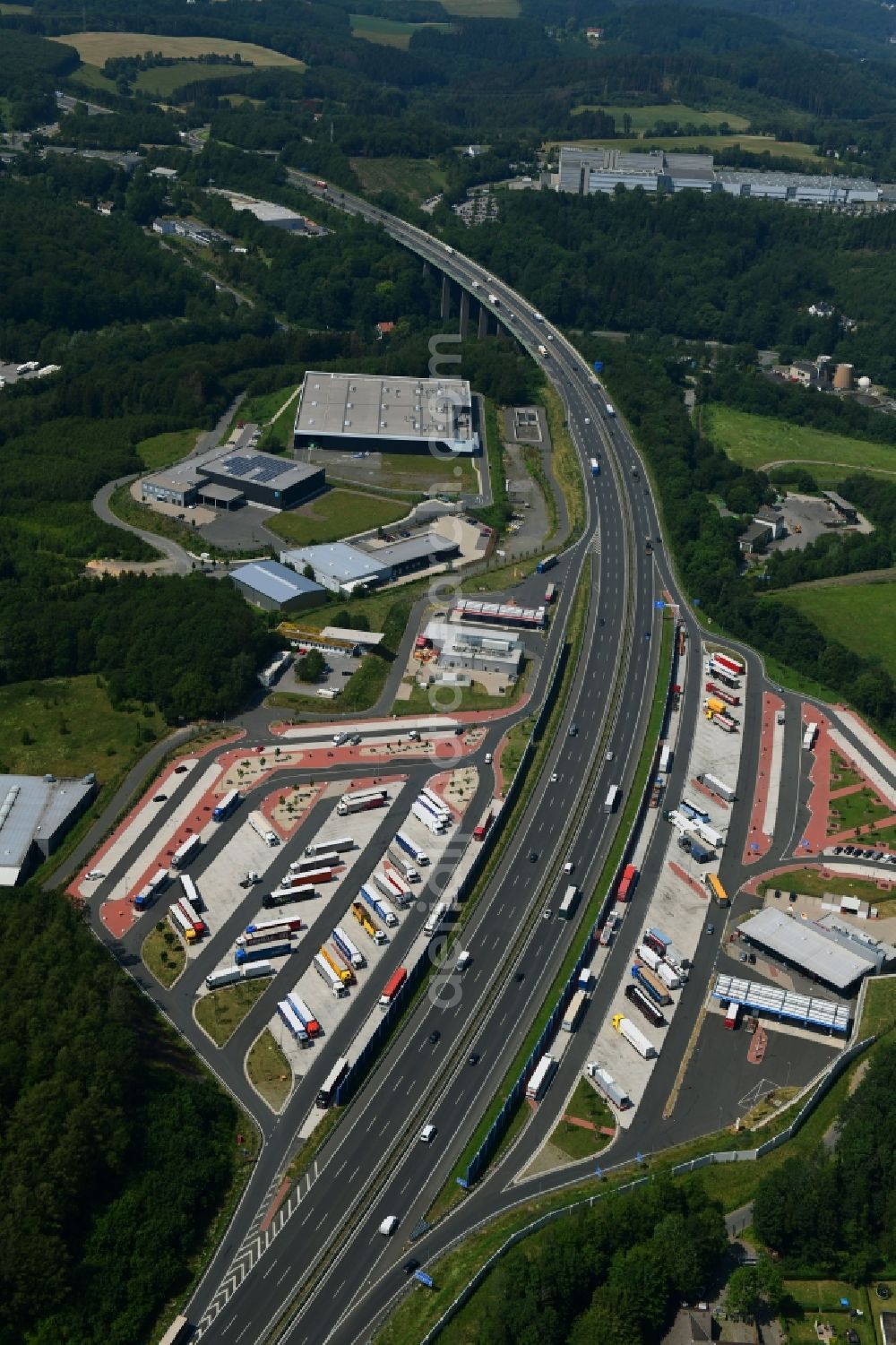 Aerial image Lüdenscheid - Motorway service area Sauerland West on the edge of the course of BAB highway 45 in Luedenscheid in the state North Rhine-Westphalia, Germany