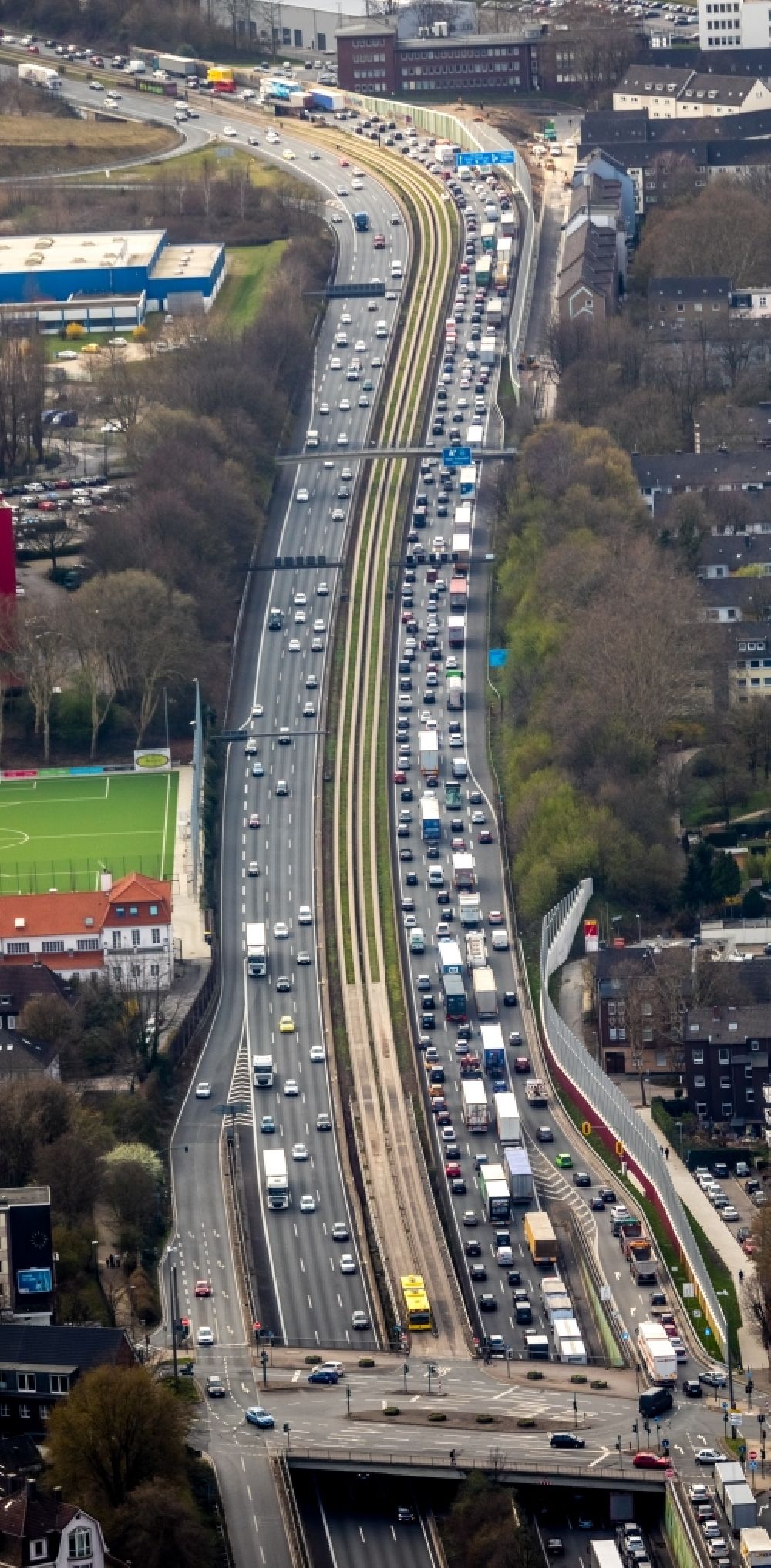 Essen from above - Highway congestion along the route of the lanes BAB A40 - A52 in the district Frillendorf in Essen in the state North Rhine-Westphalia, Germany
