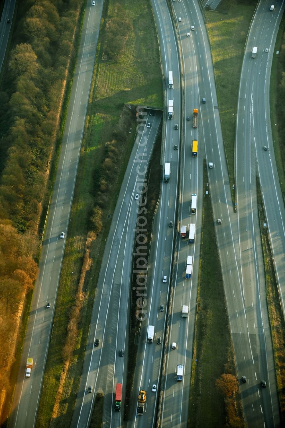 Aerial photograph Barsbüttel - Lanes of the motorway- route and course of the A1 and A24 in Barsbuettel in the state Schleswig-Holstein, Germany