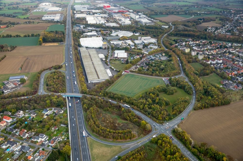 Aerial photograph Bönen - Routing and traffic lanes during the highway exit and access the motorway A 2 in the district Nordboegge in Boenen in the state North Rhine-Westphalia, Germany