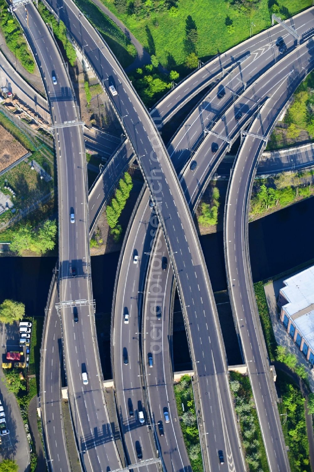 Aerial image Berlin - Highway triangle the federal motorway A 110 - 113 in the district Neukoelln in Berlin