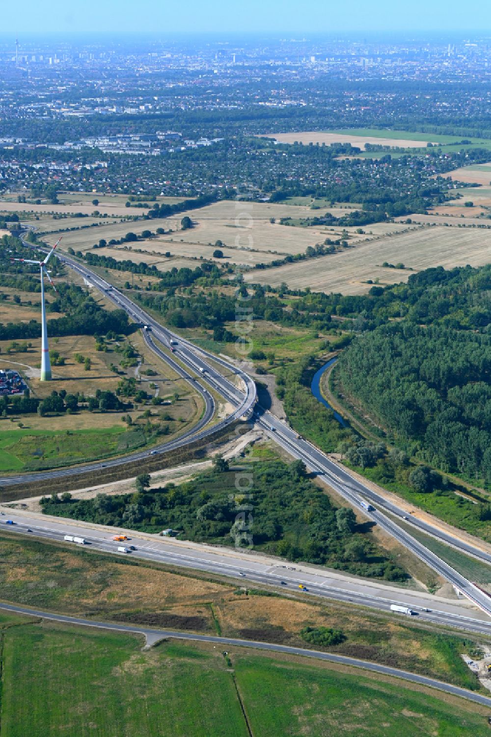 Aerial photograph Schönerlinde - Motorway triangle lanes of the BAB A114 - A10 - Dreieck Pankow in Schoenerlinde in the state Brandenburg, Germany