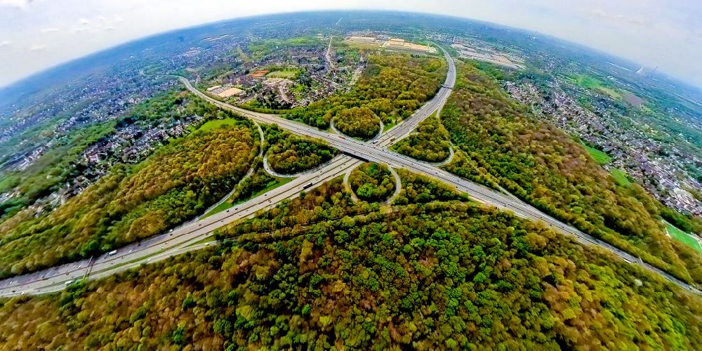 Oberhausen from above - traffic flow at the intersection- motorway A2 and A 516 in form of cloverleaf in Oberhausen at Ruhrgebiet in the state North Rhine-Westphalia, Germany