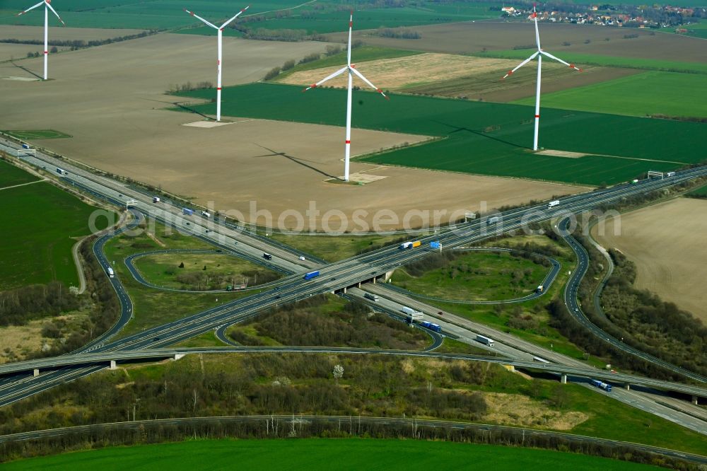Aerial photograph Lützen - Traffic routing and lanes of road routing at the motorway junction of the A9 - A38 Rippachtal in Luetzen in the state Saxony-Anhalt, Germany